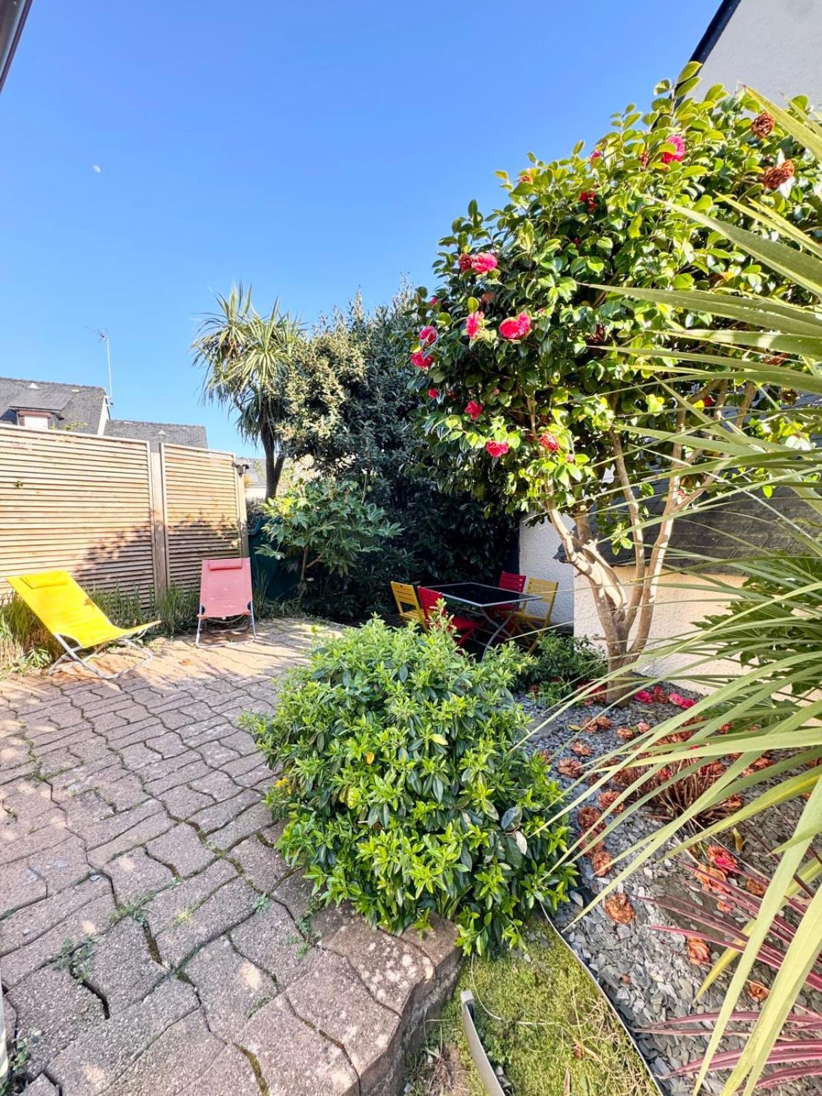 Maisonnette De Charme Bord De Mer Piscine Guidel Exterior foto